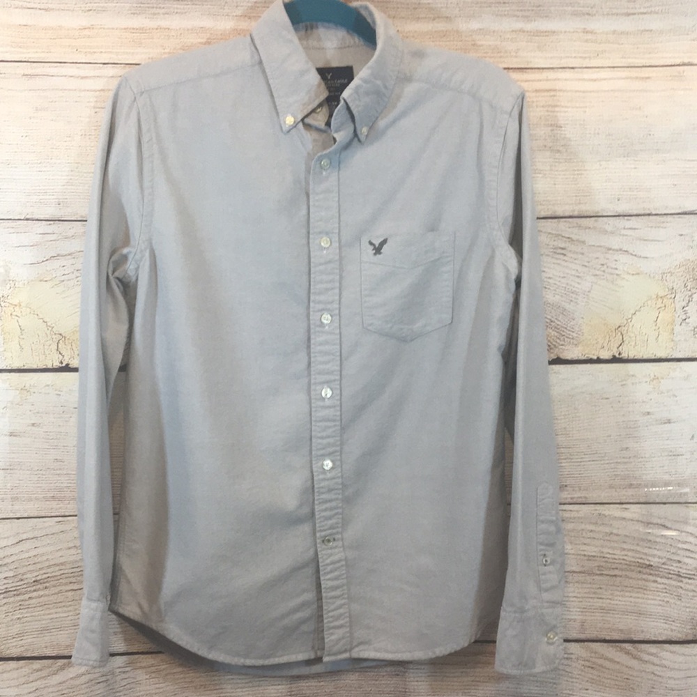 American Eagle Outfitters - men’s shirt